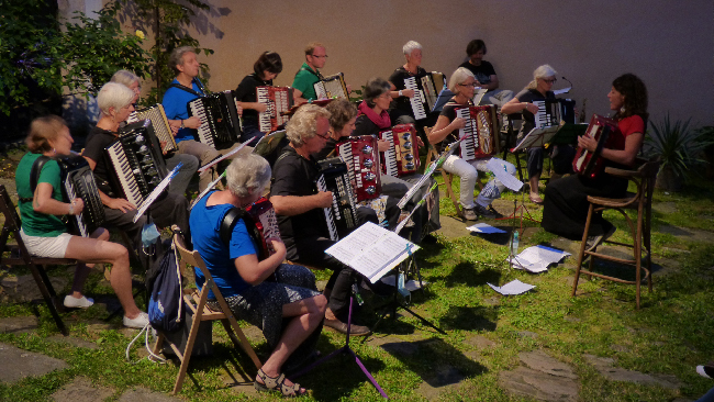 Akkordeonensemble "WALLETSCHEK"